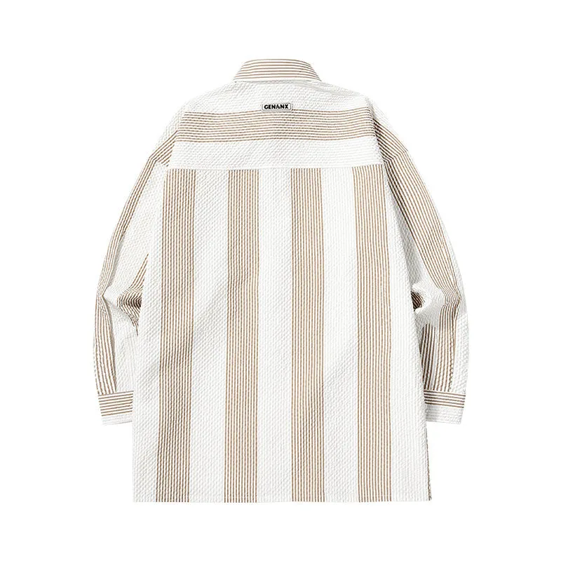 Contrasting color striped letters embroidered love label ribbon decorated loop shirt