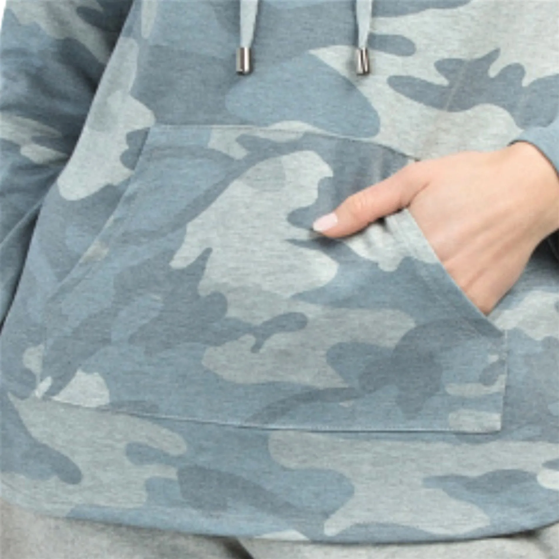 Cyrus Women's French Terry Camo Print Pullover Sweatshirt Casual Hoodie