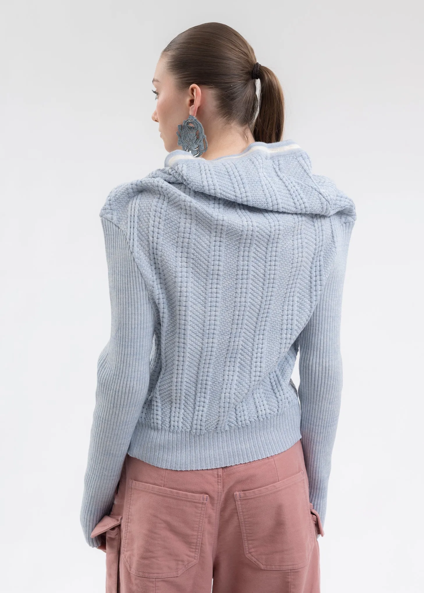 LIGHT BLUE CLASSIC RUFFLE NECKLACE CARDIGAN
