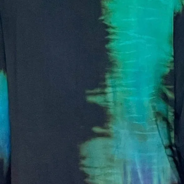 Oliva Tee