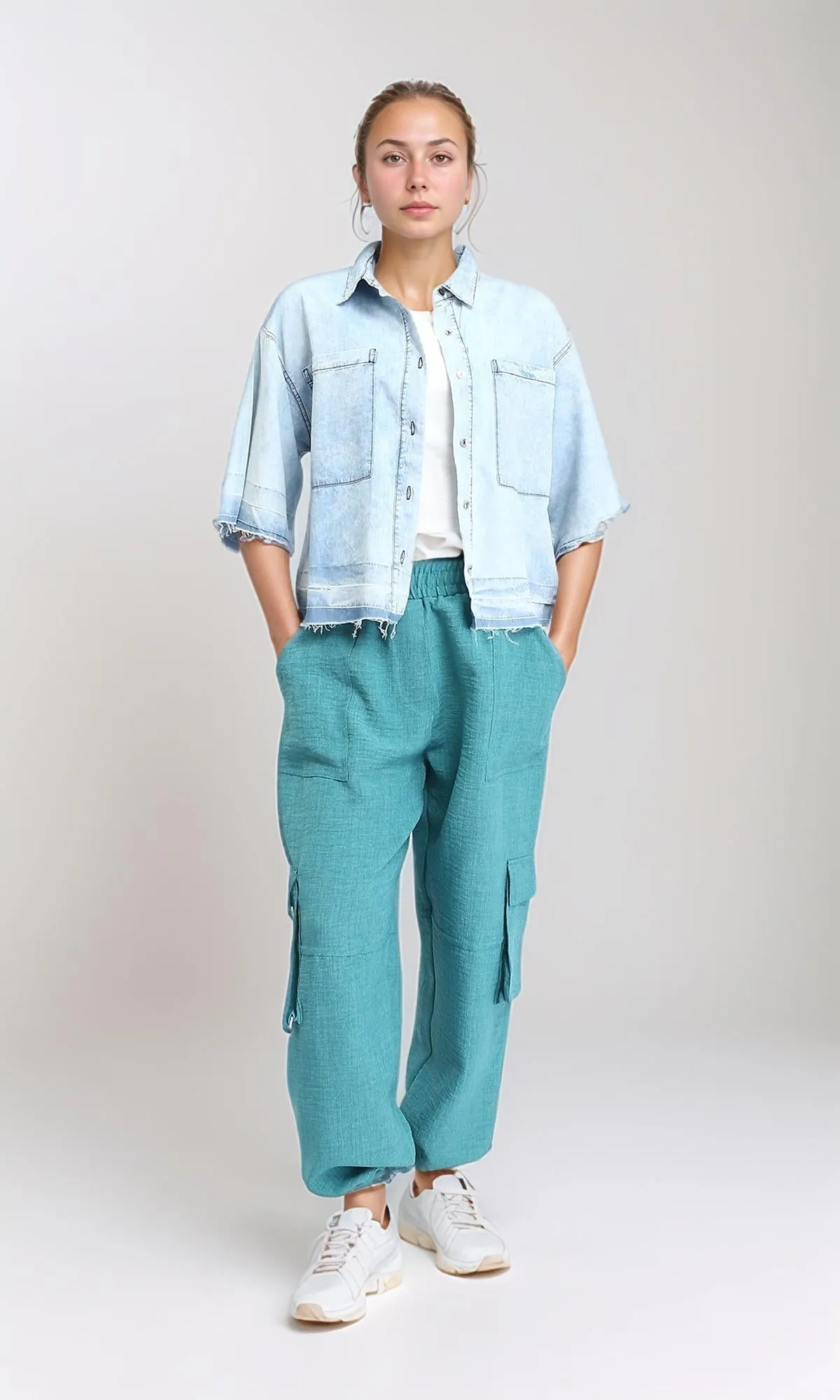 R206514 - Distressed Trim Elbow Sleeves Denim Shirt - Light Blue