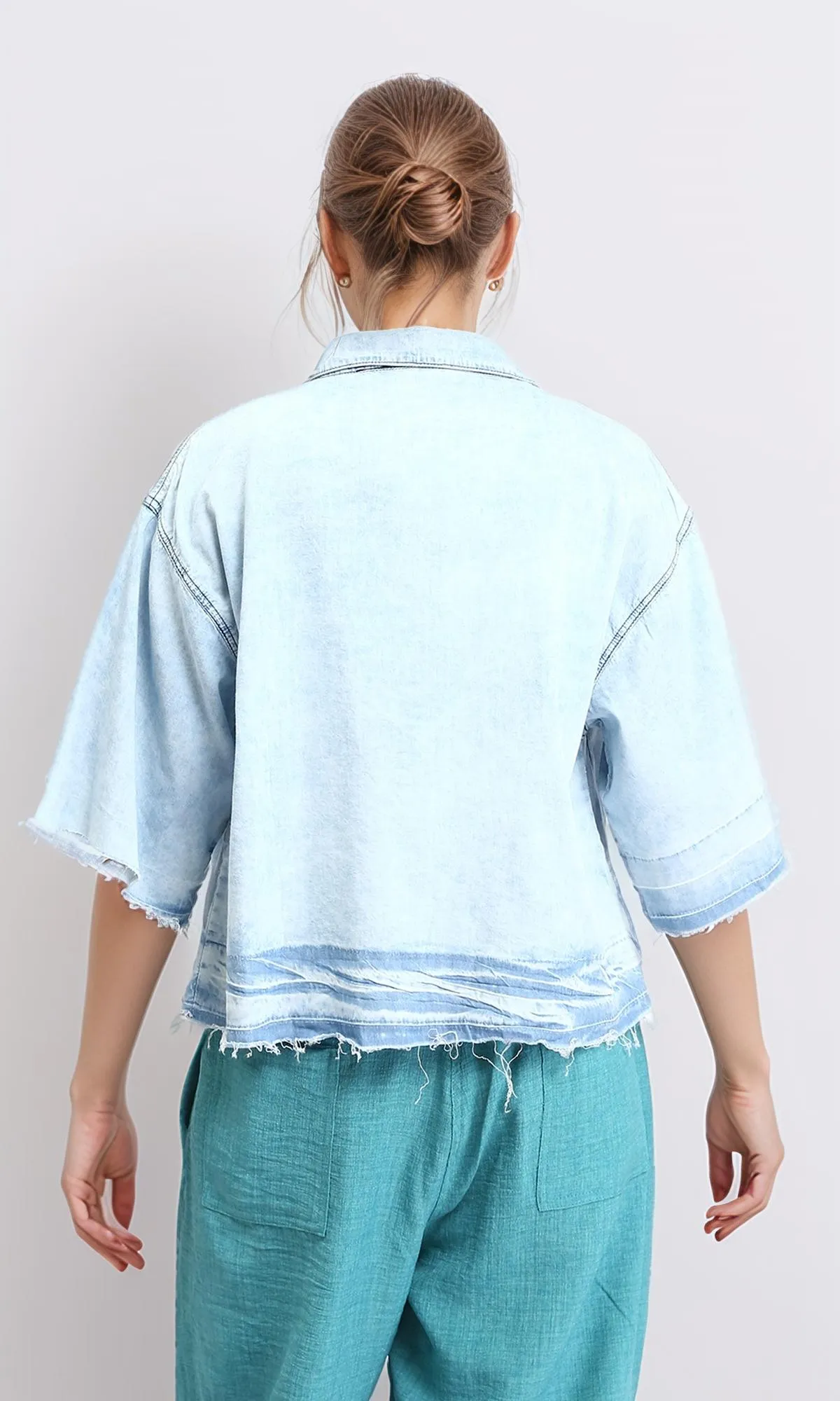 R206514 - Distressed Trim Elbow Sleeves Denim Shirt - Light Blue