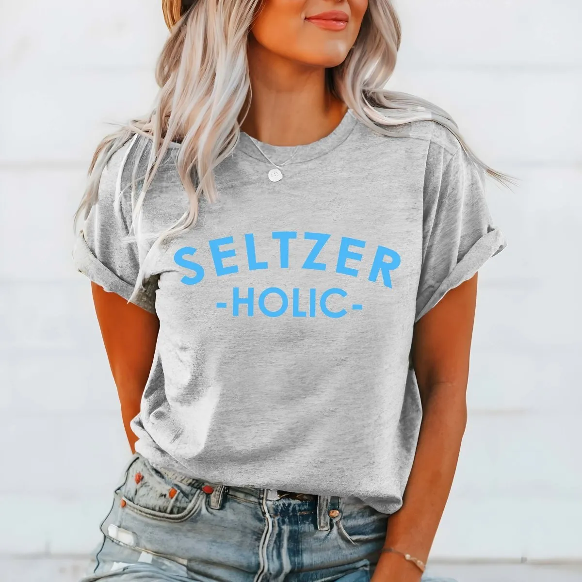 Seltzer-Holic Graphic Tee