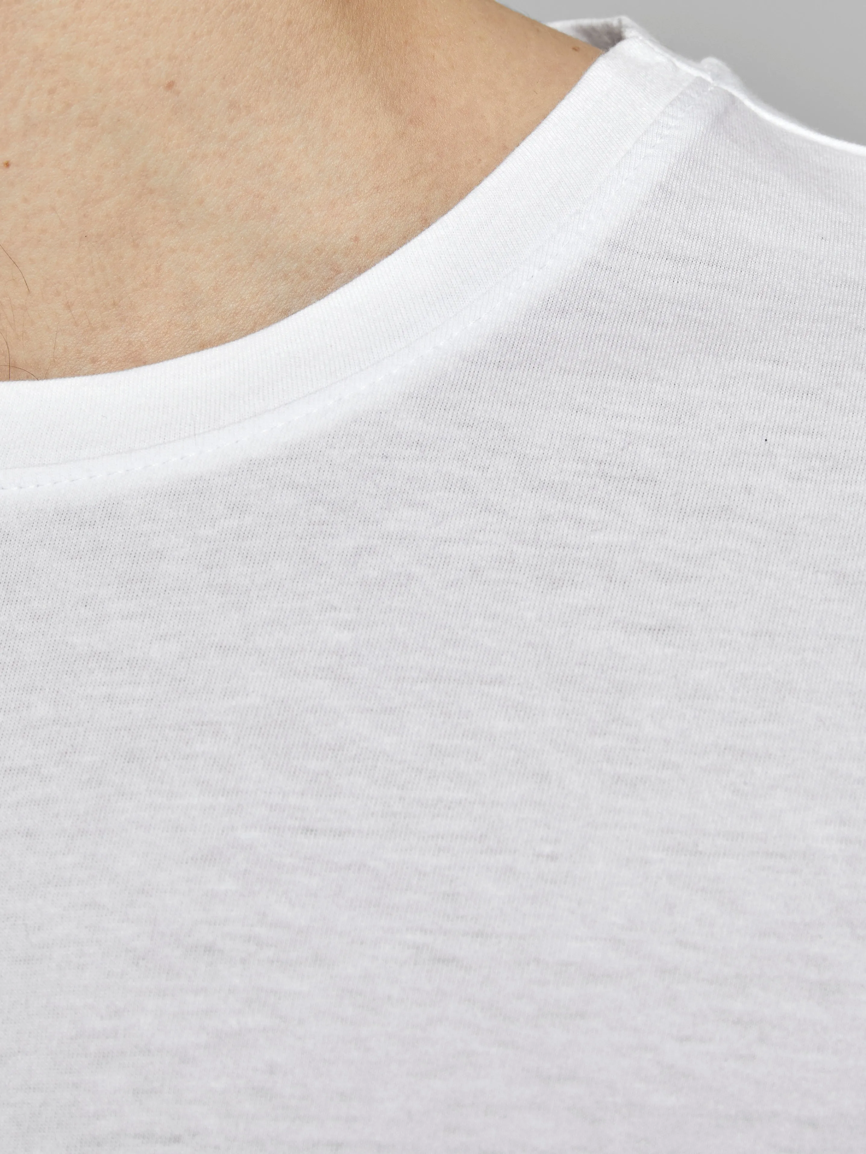 T-Shirt - White